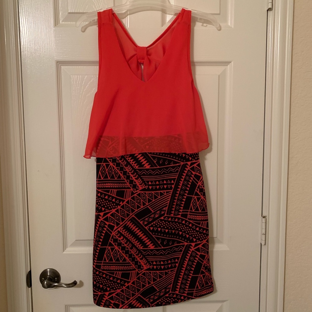 Sleeveless Geometric Patterned Dress